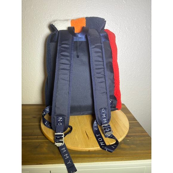 Tommy Hilfiger Tommy Jeans Color Block Fuzzy Backpack - Picture 3 of 10